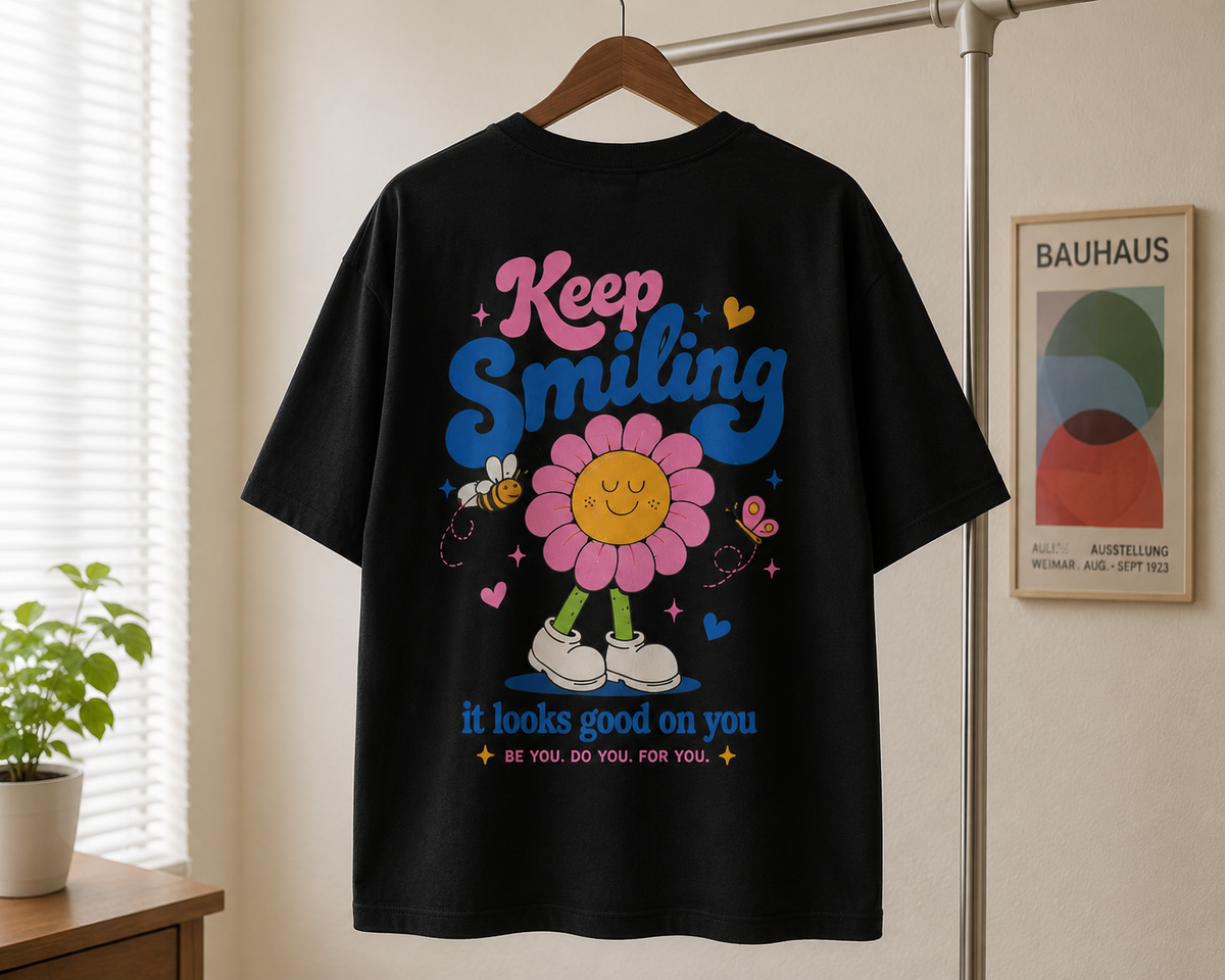 Keep Smiling Oversized T-Shirt